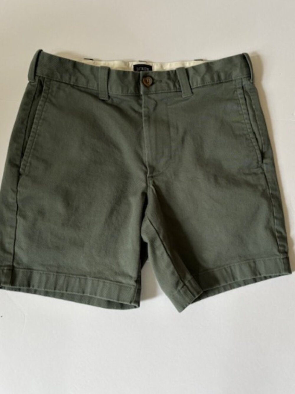 J Crew Factory Green Flat Front Mid Rise Chino Shorts 7" Inseam EUC 28/29"